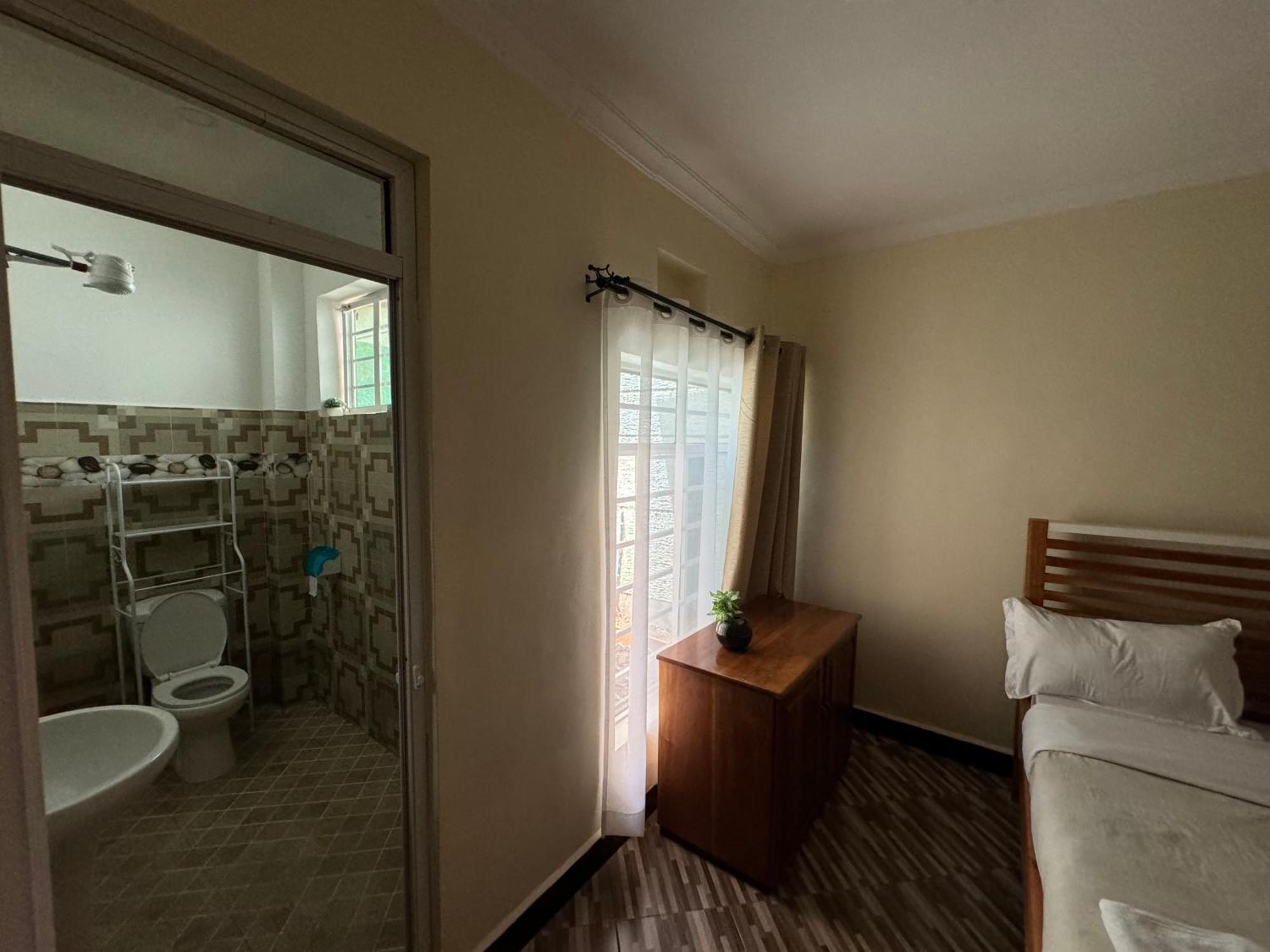 Town Retreat Moshi Apartment Exterior photo